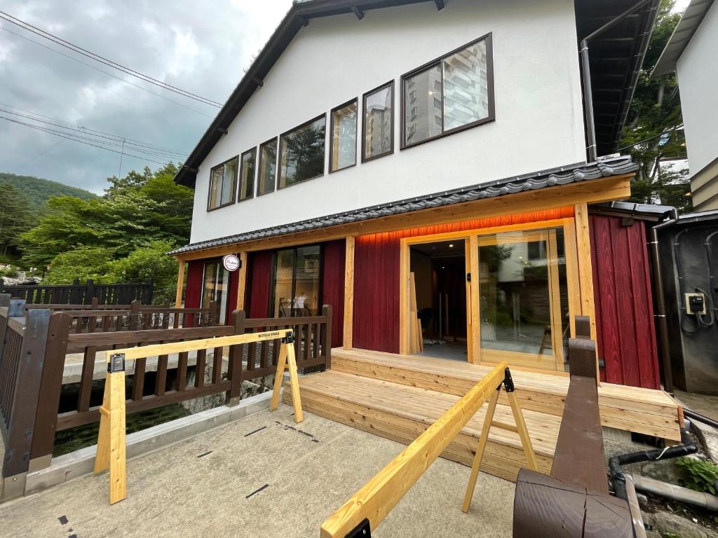 Budova, kde se ryokan nachází
