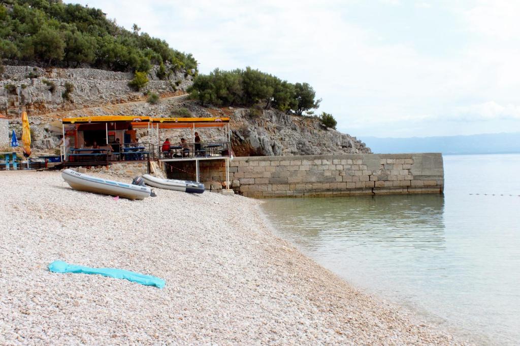 Fotografie z fotogalerie ubytování Apartments with a parking space Porozina, Cres - 14980 v destinaci Filozići