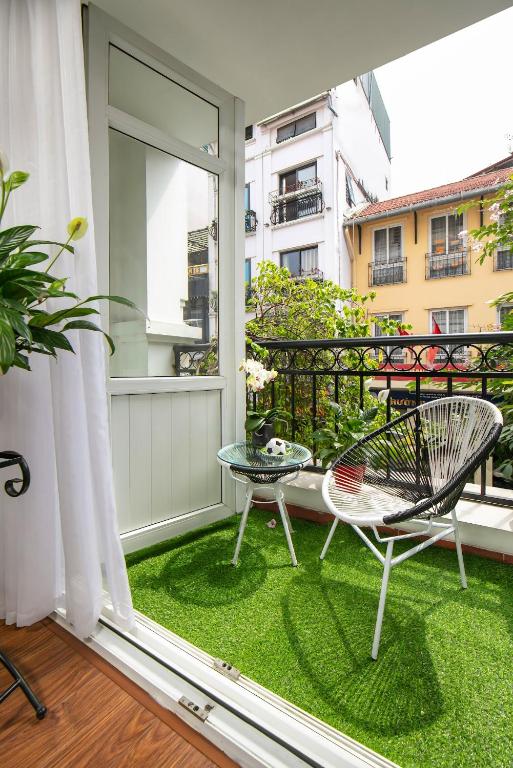 Balkón nebo terasa v ubytování Hanoi Garden Hotel & Spa