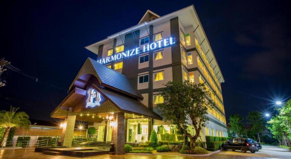 Harmonize Hotel- SHA Extra Plus, Chiang Mai, Thailand - Booking.com