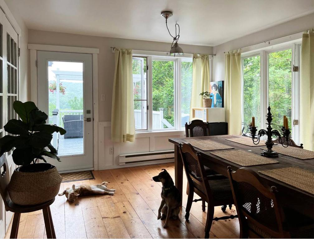 Зображення з фотогалереї помешкання Bed & Breakfast Lukomorye у місті Wentworth-Nord