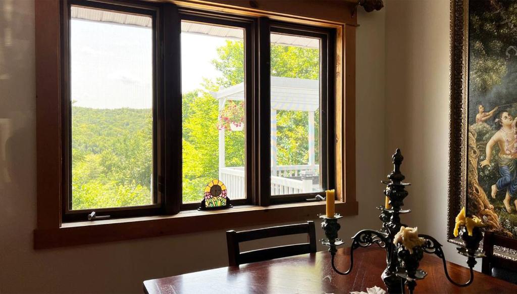 Зображення з фотогалереї помешкання Bed & Breakfast Lukomorye у місті Wentworth-Nord