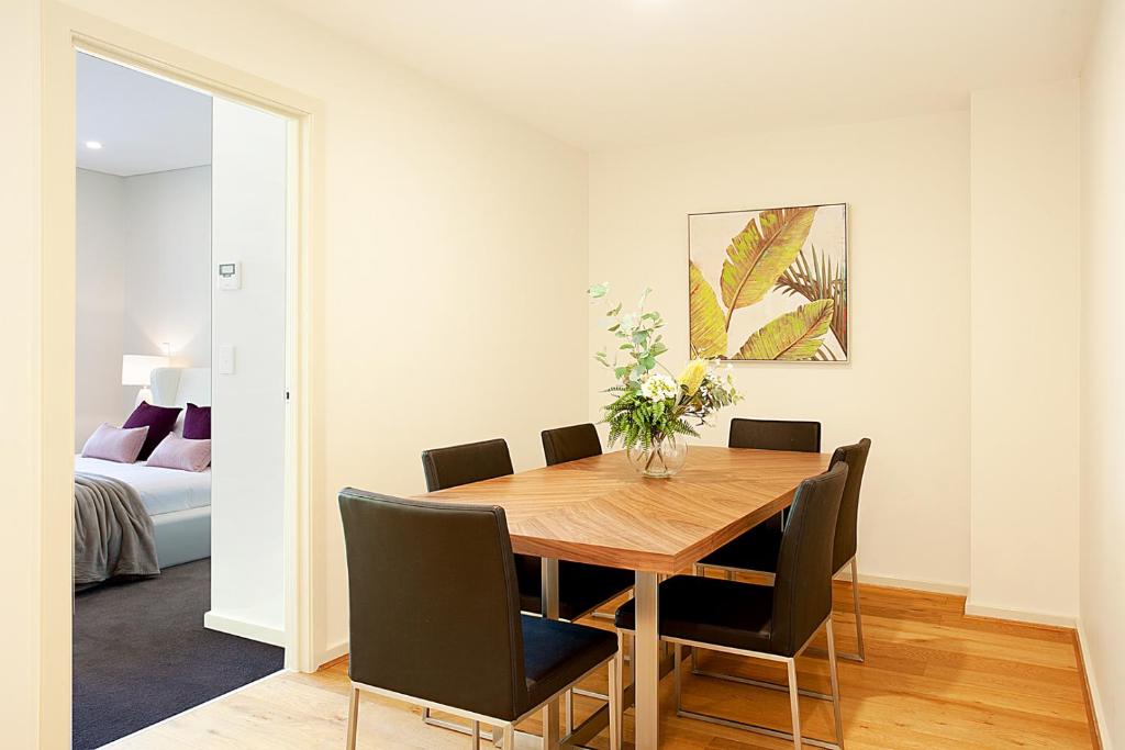KULA North Sydney - Twee Slaapkamers Appartement