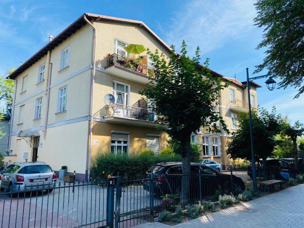 Budynek, w którym mieści się apartament