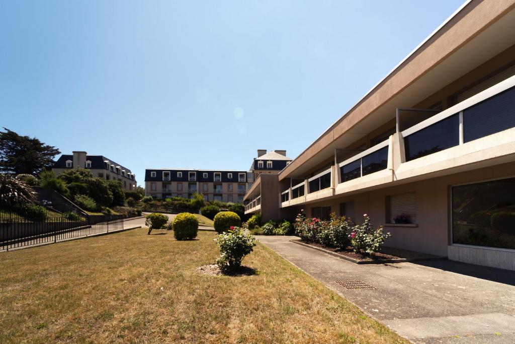 Budova, v ktorej sa apartmán nachádza