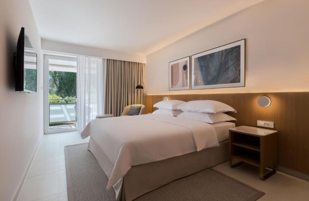 Bluesun Hotel Elaphusa - 18