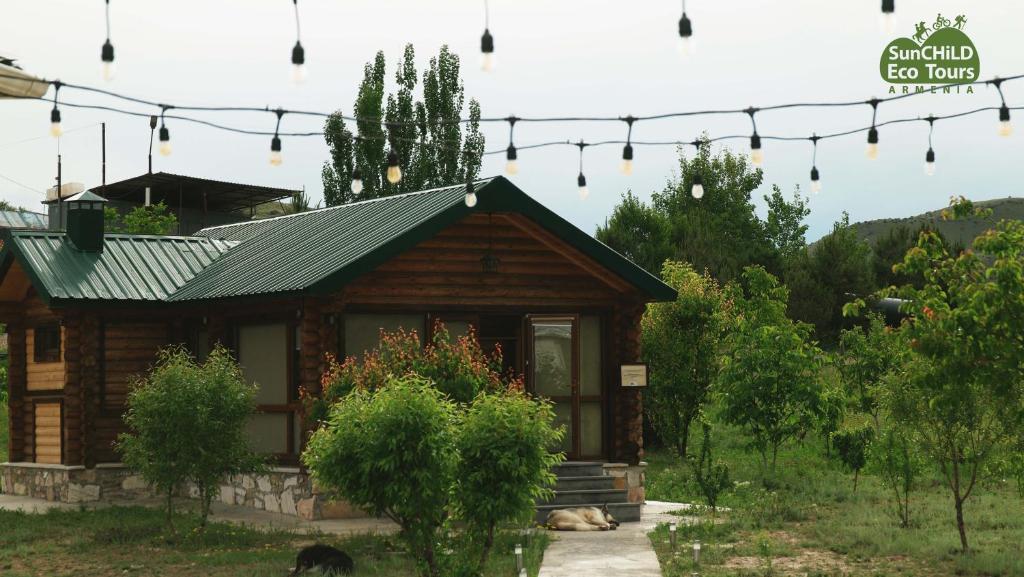 Wooden House in WildLife Refuge - Housity