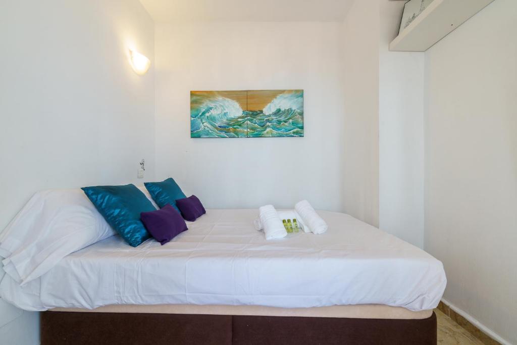 Posteľ alebo postele v izbe v ubytovaní CT 185 - Six Colors Torremolinos