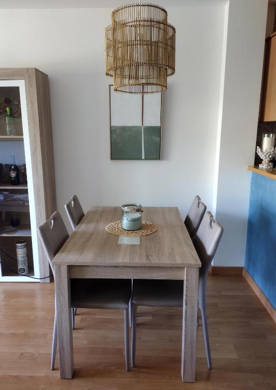Fotografie z fotogalerie ubytování Encantador Apartamento familiar 4 px con Terraza, Parking y Wi-fi en Llançà v destinaci Llança