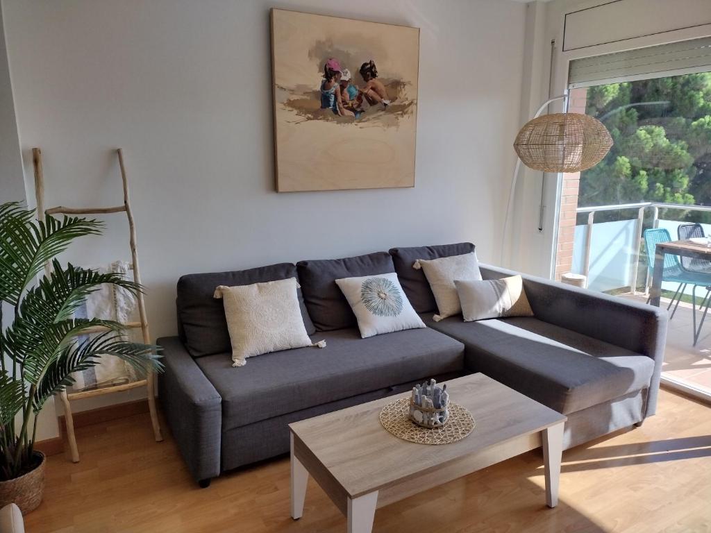Posezení v ubytování Encantador Apartamento familiar 4 px con Terraza, Parking y Wi-fi en Llançà