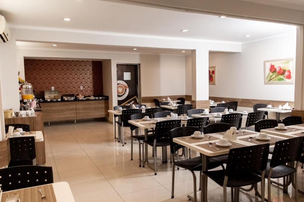 Restaurace v ubytování Astor Hotel