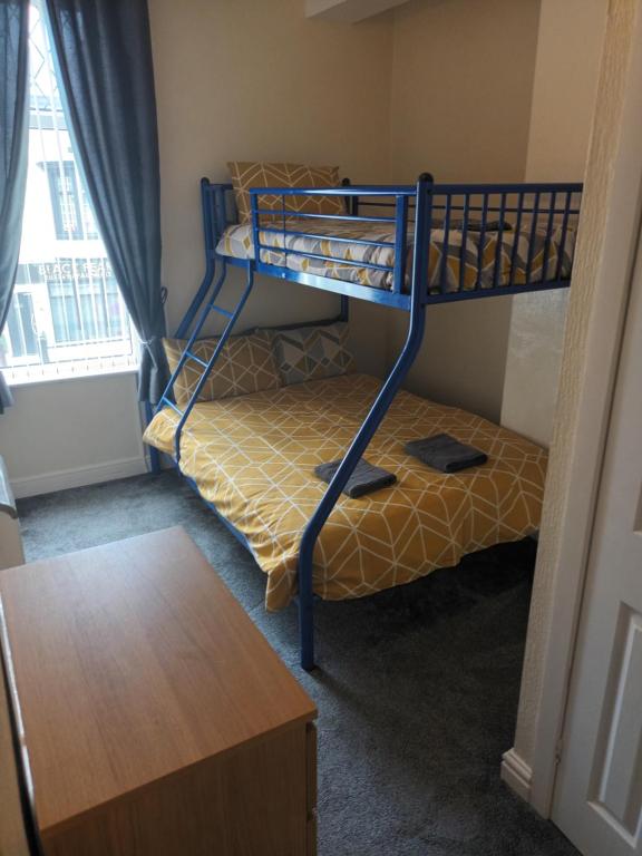 
Triple Room with Shower (2 Adults +1 Child)
