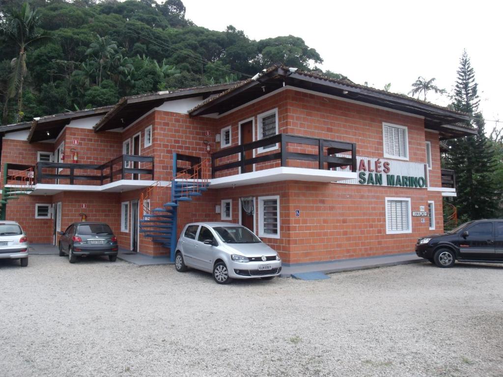  Cond Apartamentos Chalés San Marino