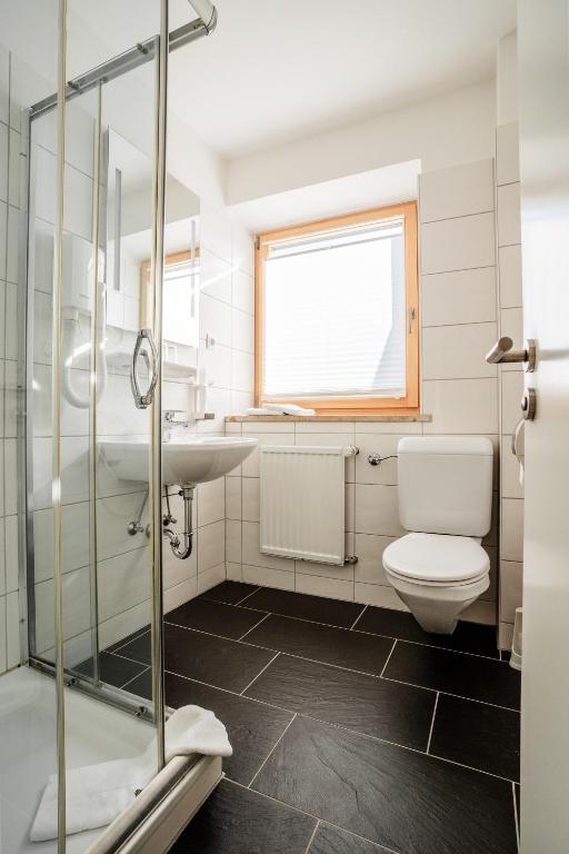 Koupelna v ubytování Hotel Vötterl