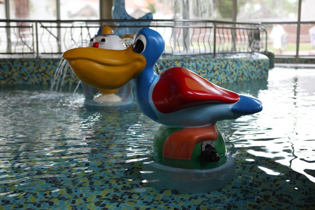 Bazén v ubytování Balneario de Archena - Hotel Levante nebo v jeho okolí