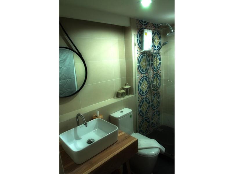 Koupelna v ubytování Nakorn De Sukhothai Hip Hotel