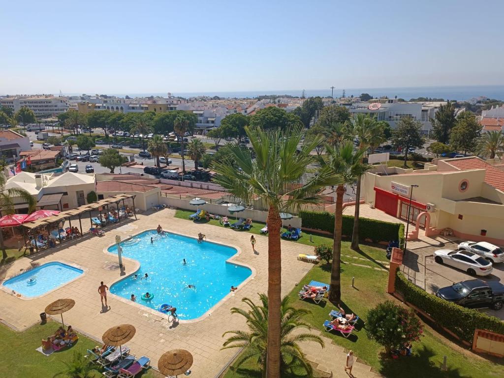 Apartamento Bela Vista Tennis Club, FREE WIFI - By Algarkasa