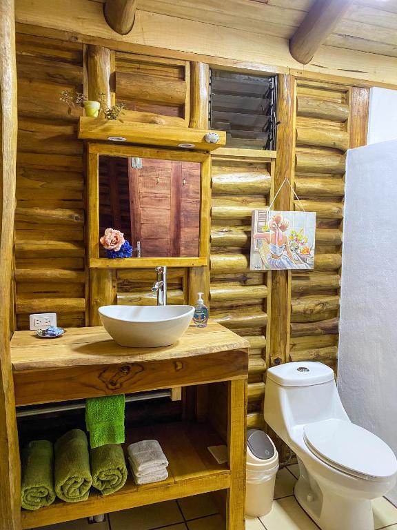 Koupelna v ubytování Cabañas Lamaite