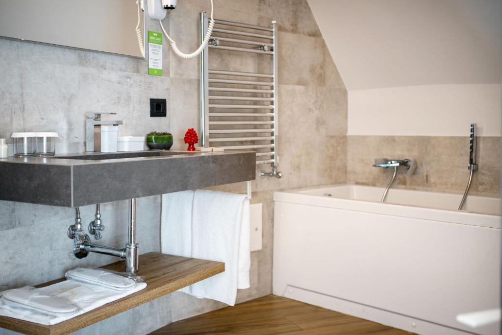 Kúpeľňa v ubytovaní Grand Hotel Faraglioni