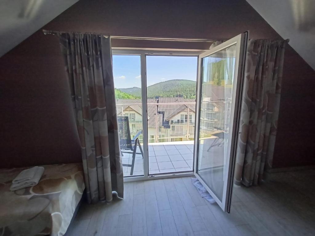 Výhľad na hory alebo výhľad na hory priamo z apartmánu