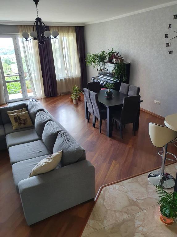 Posezení v ubytování Tbilisi View House