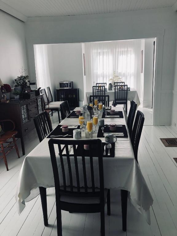 Posezení v ubytování B&B Hillhouse
