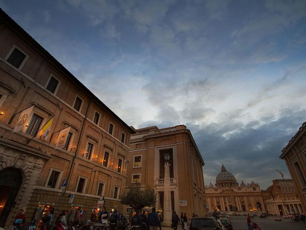 Palazzo Cardinal Cesi - Resim 23