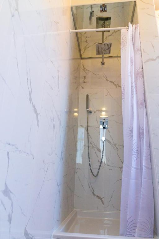 Gajeva Rooms SELF CHECK-IN - 11