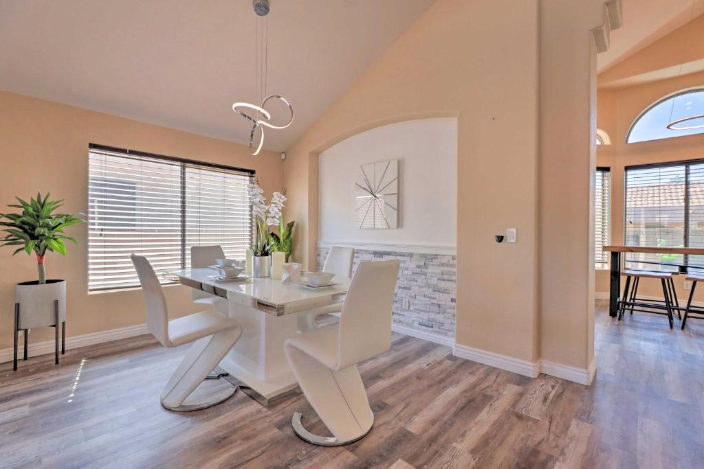 Luxury Gilbert Retreat with Private Pool and Bar!, Gilbert Updated