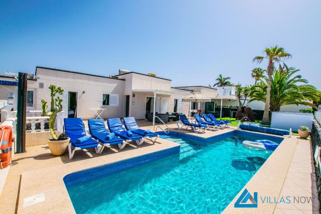 Casa Flamingo - LH106 By Villas Now Ltd