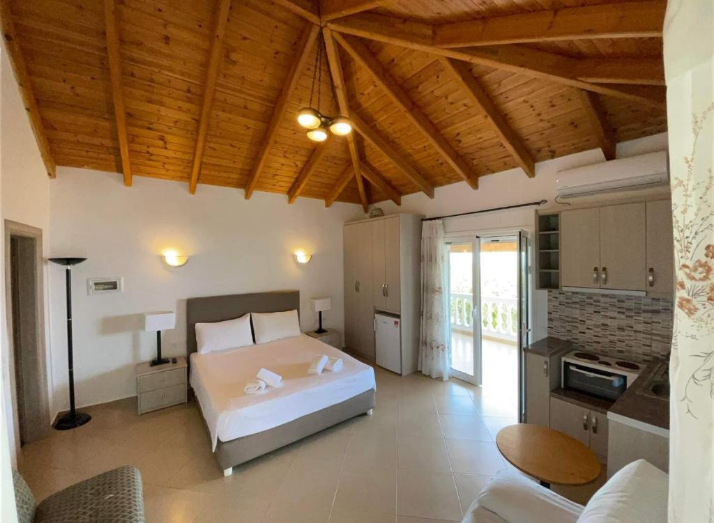 Helen Apartments - Imazhi 2