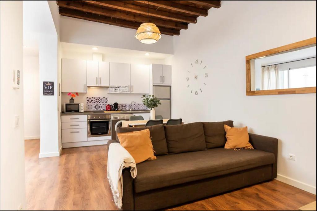 Rustic & Nice Apartment in Malaga Center - Housity
