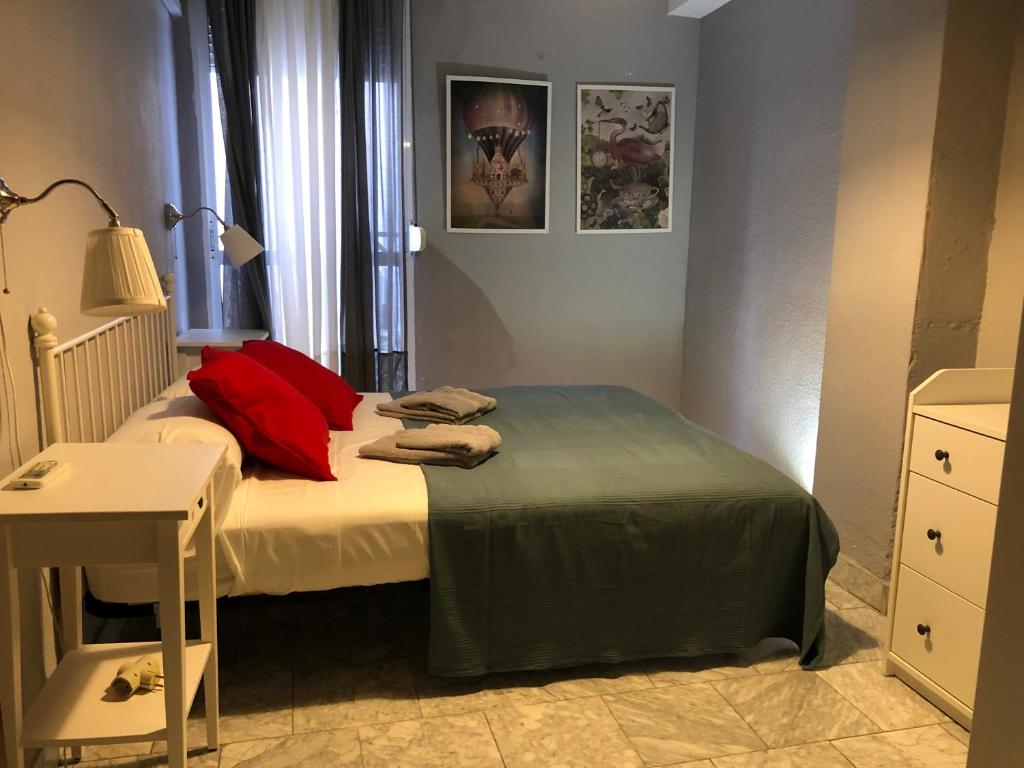 Posteľ alebo postele v izbe v ubytovaní Apartamento centro Malaga Calle Beatas