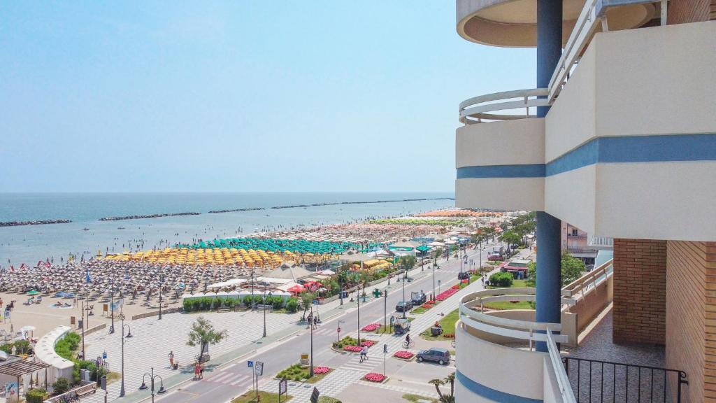 Nespecifikovaný výhled na moře nebo výhled na moře při pohledu z hotelu