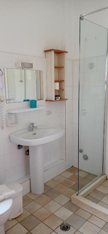 Kúpeľňa v ubytovaní Raptis Aparthotel Sivota