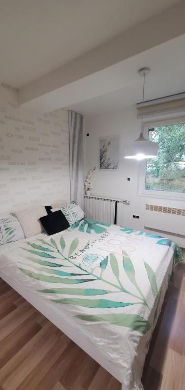 Postel nebo postele na pokoji v ubytování Sleep and drive Suites