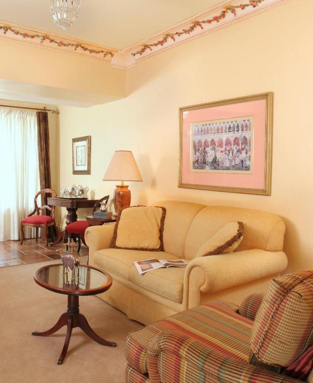 Spencer Hotel & Spa Chautauqua - Charles Dickens