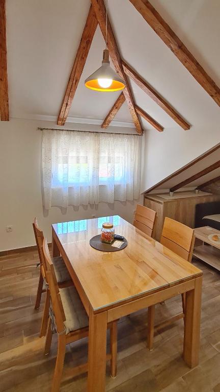 Posedenie v ubytovaní Attic Split apartment near city centre