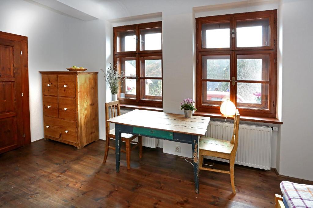Fotografie z fotogalerie ubytování Penzion U Lasíků v destinaci Únětice