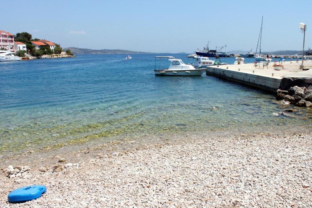 Fotografia z galérie ubytovania Secluded fisherman's cottage Cove Magrovica - Telascica, Dugi otok - 8122 v destinácii Sali