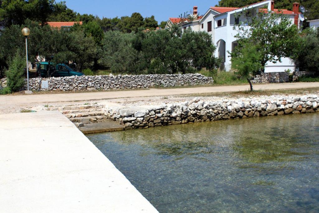 Fotografia z galérie ubytovania Apartments by the sea Verunic, Dugi otok - 8105 v destinácii Veli Rat