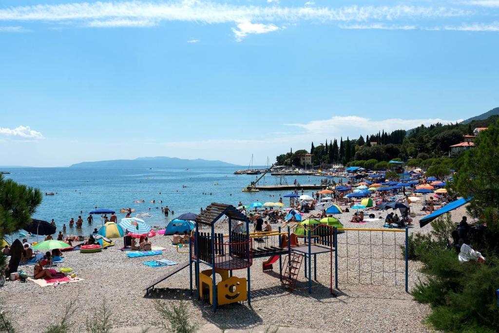 Fotografia z galérie ubytovania Apartments with a parking space Icici, Opatija - 7822 v destinácii Ičići