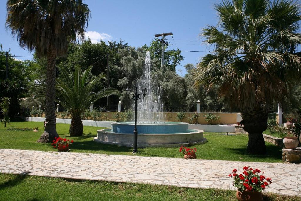 A garden outside Villagio