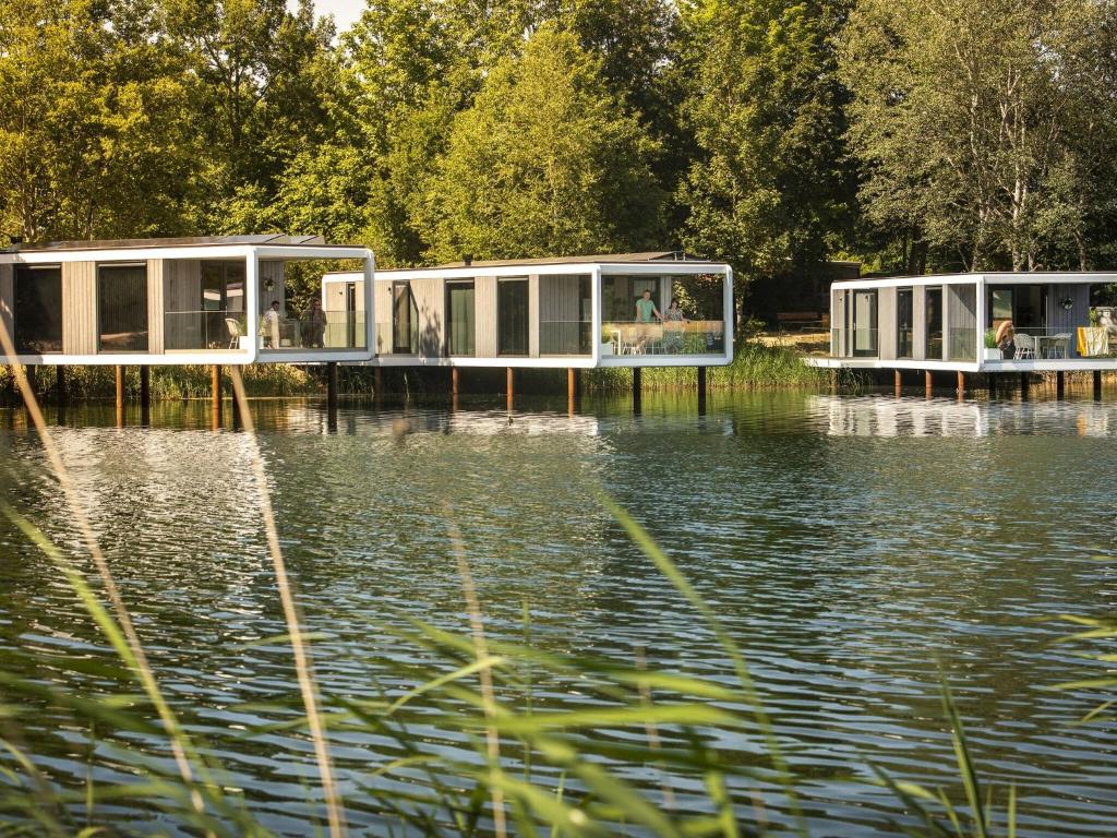 Beautiful holiday home above the water, in a holiday park in Limburg,  Maasbree – Updated 2022 Prices
