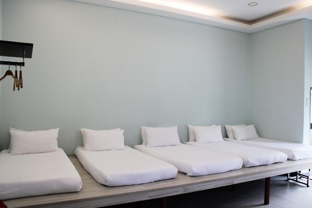 Happy Valley Eco Farm - Family Room