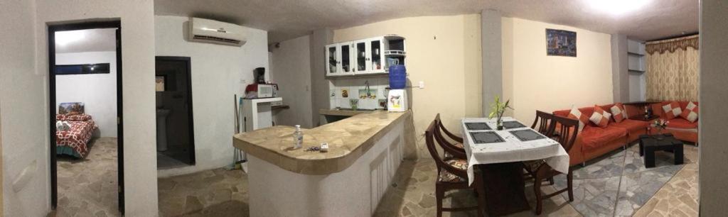 Acogedor, amplio a 5 min de Las Palmas-Esmeraldas - Appartement Met één Slaapkamer