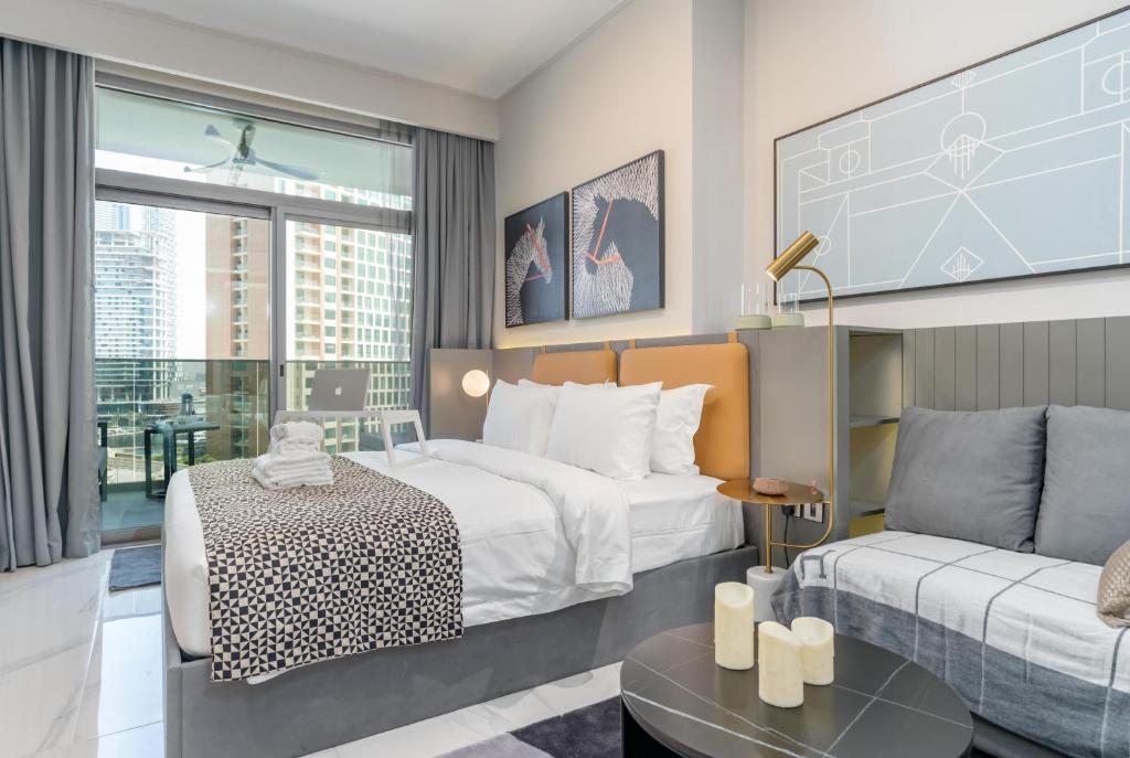 Vacay Lettings – Lovely Studio with Pool View