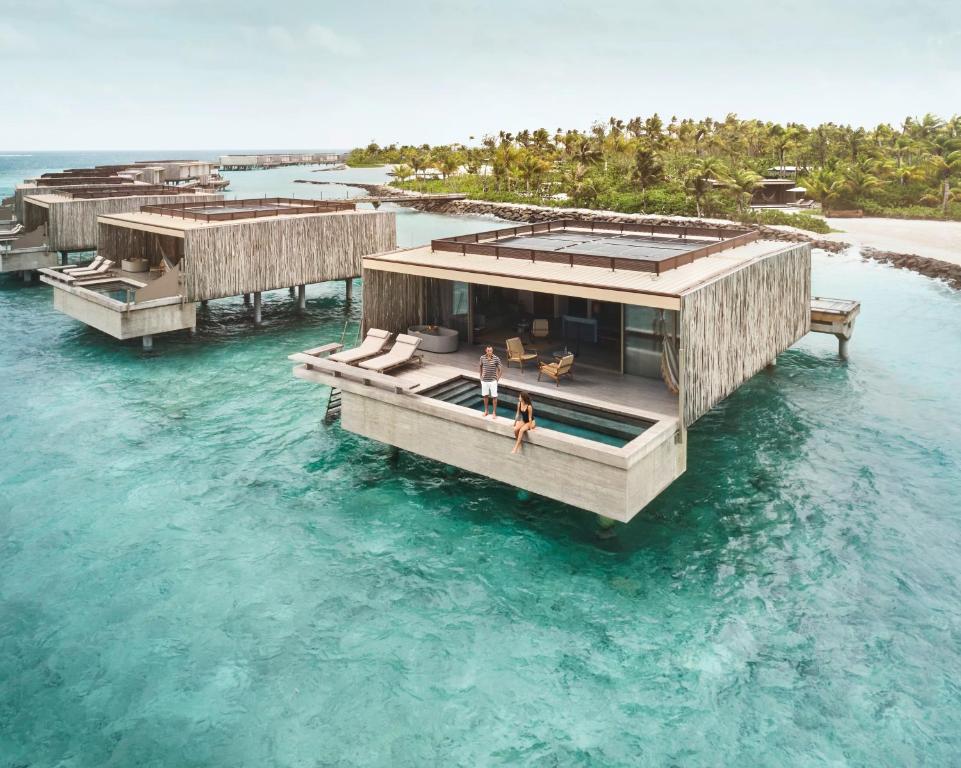 10 Hoteles de lujo y exclusivos en las Maldivas 380229853