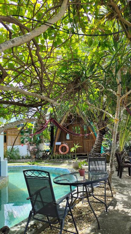 Zahrada ubytování Reggae Vibes De Romblon