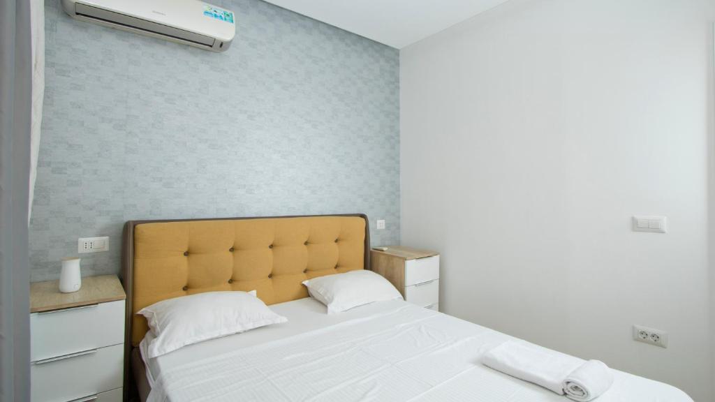Colonel apartment dream